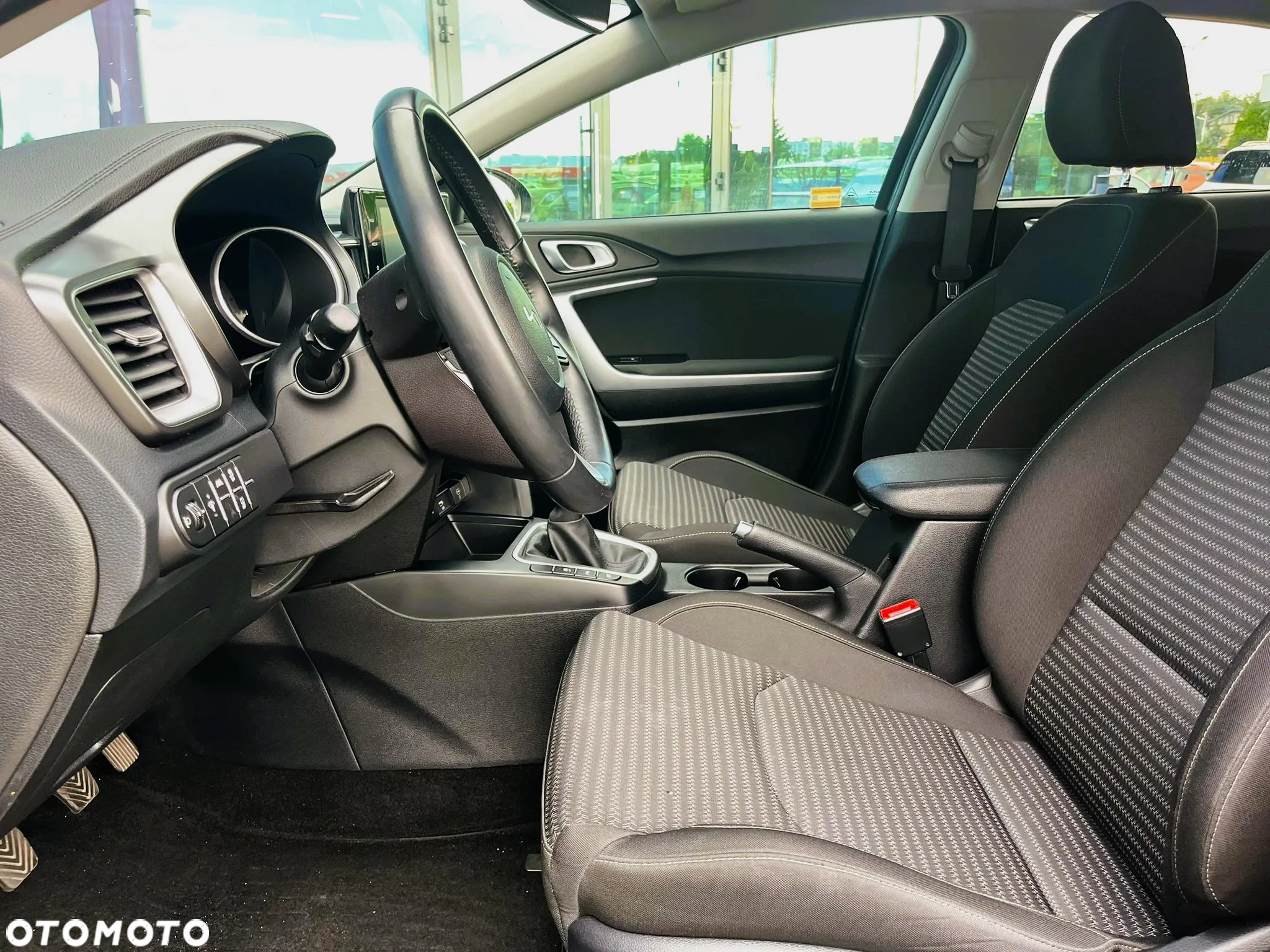 Kia XCeed 1.5 T-GDI M - 11