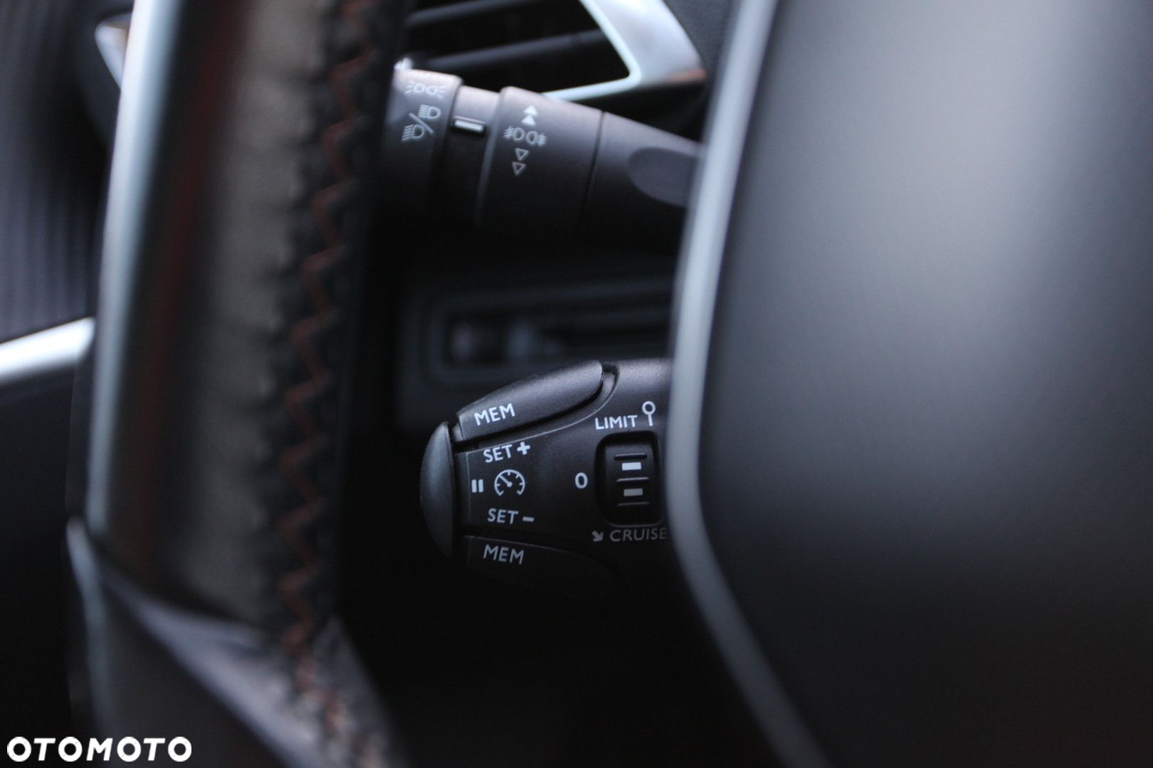 Peugeot 3008 - 21