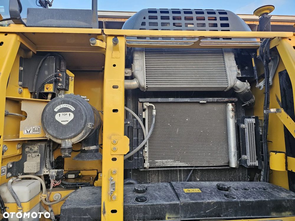 Komatsu PC 210LC-10 Plus - 10