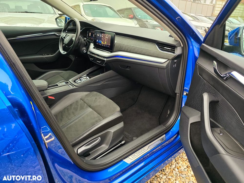 Skoda Octavia 2.0 TDI DSG Sportline - 14