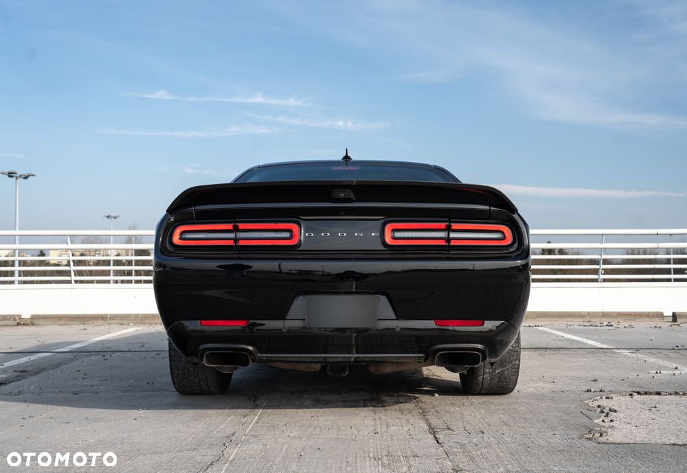 Dodge Challenger 6.4 Scat Pack - 5