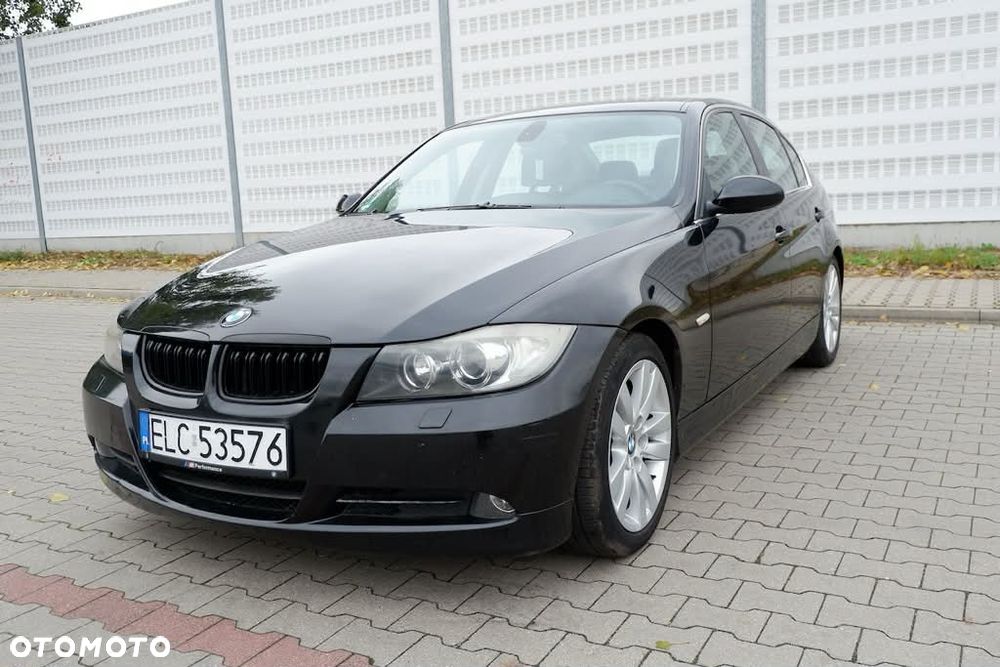 BMW Seria 3 325i - 1
