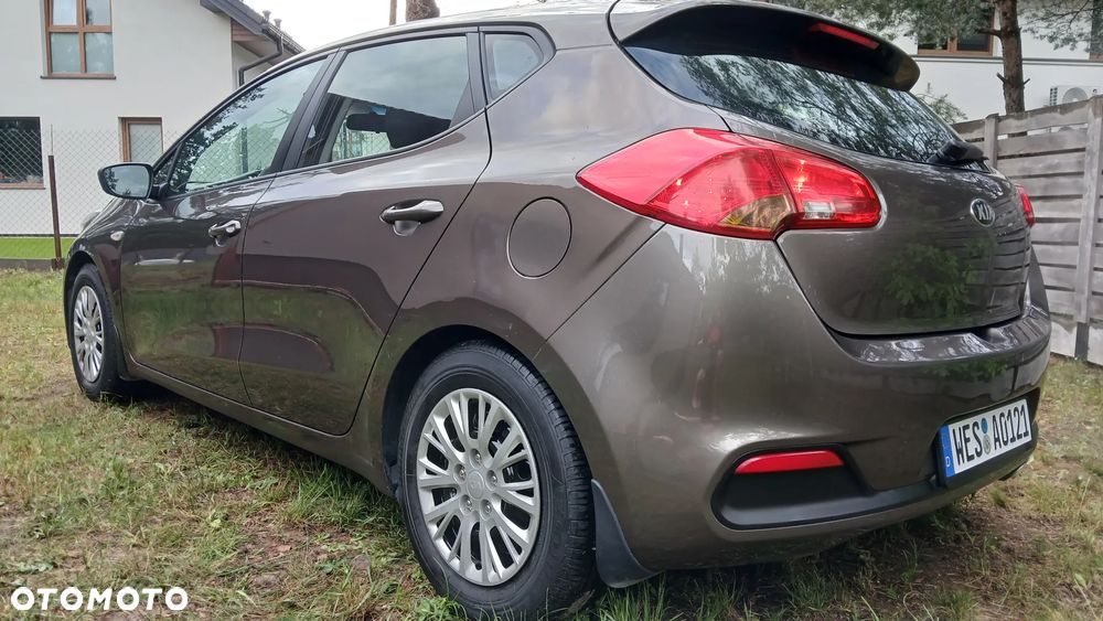 Kia Ceed - 9