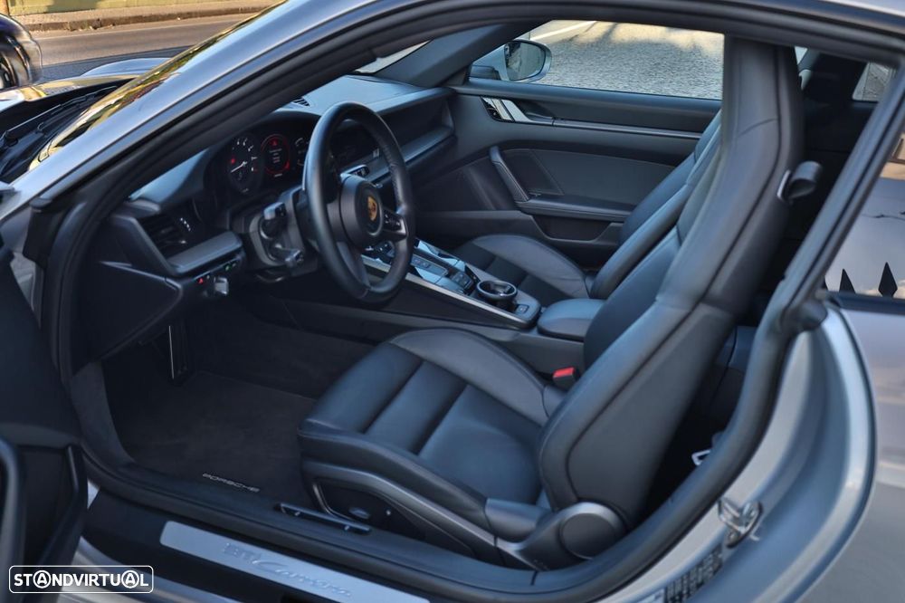 Porsche 911 (992) Carrera PDK - 11