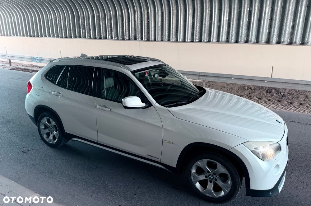 BMW X1 xDrive18d - 9
