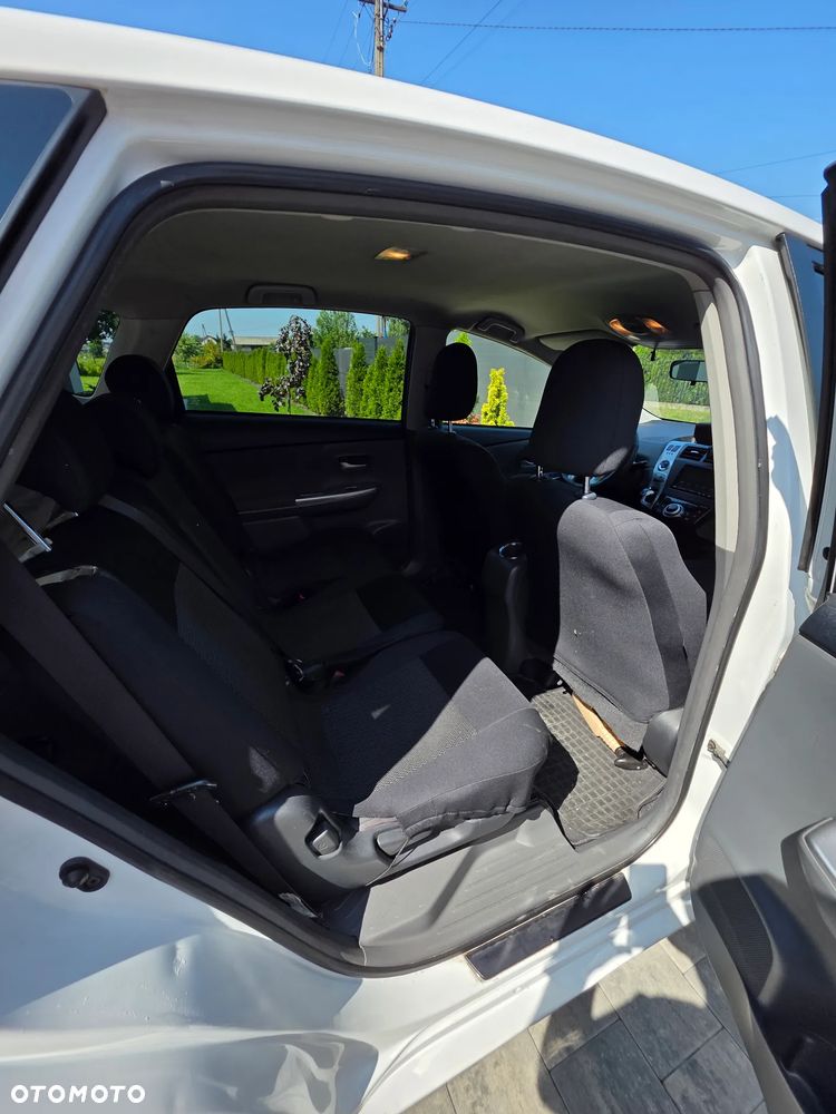 Toyota Prius+ (Hybrid) Comfort - 9