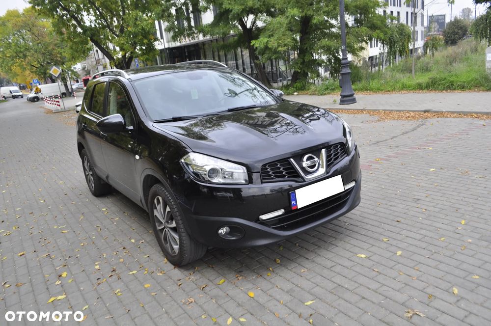 Nissan Qashqai 2.0 4x4 Tekna Premium - 2
