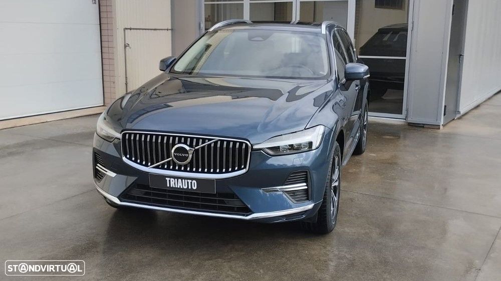 Volvo XC 60 2.0 T6 PHEV Core AWD - 2