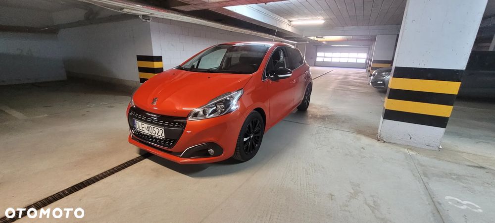 Peugeot 208 1.2 PureTech Allure - 6