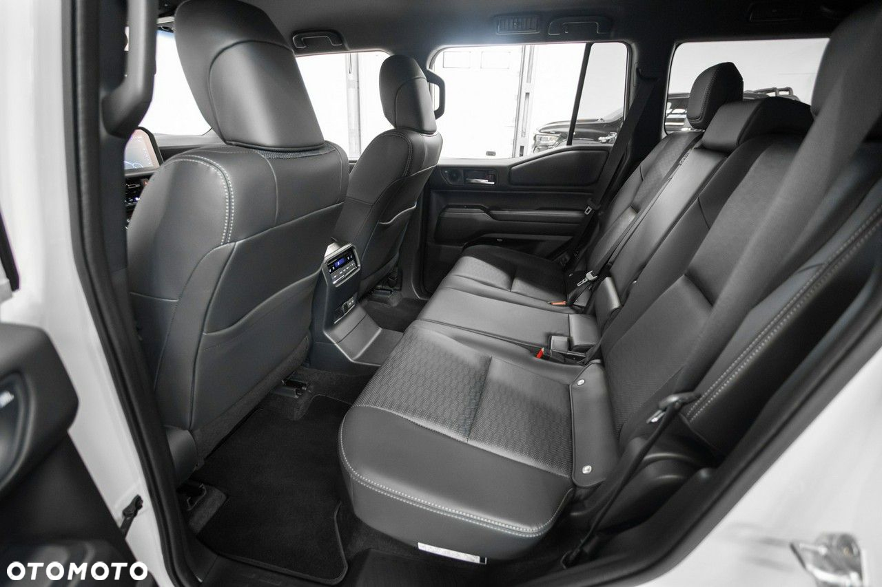 Toyota Land Cruiser LC 2.8 D-4D Executive - 23