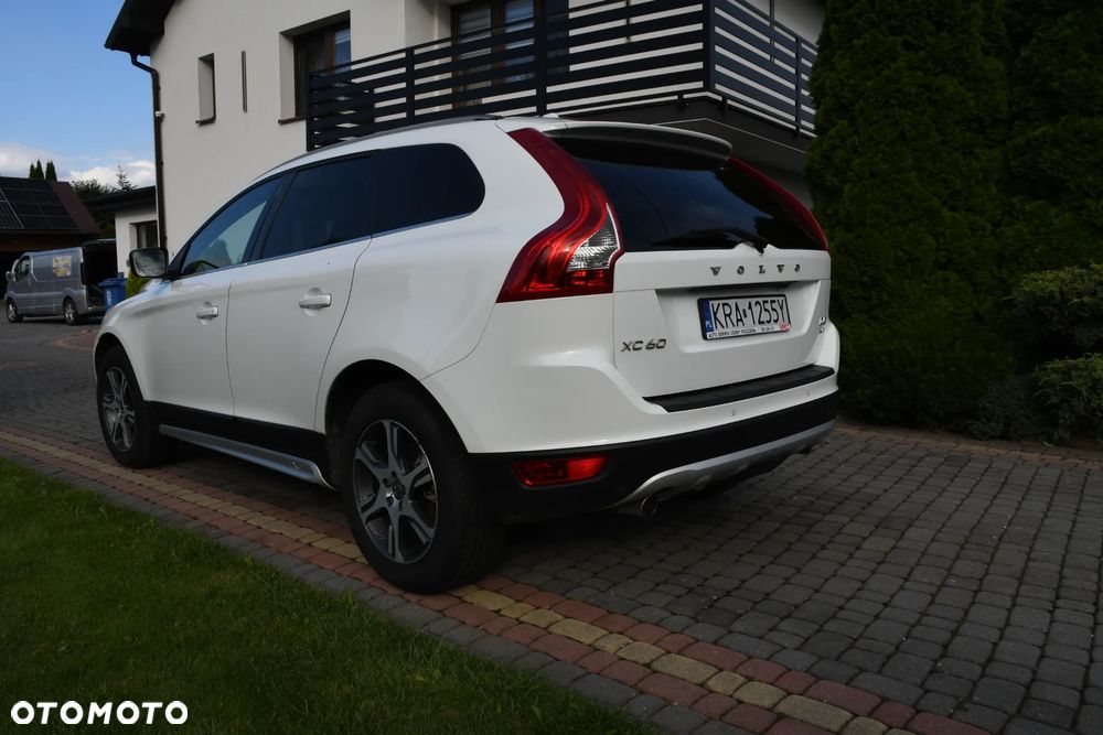 Volvo XC 60 - 4