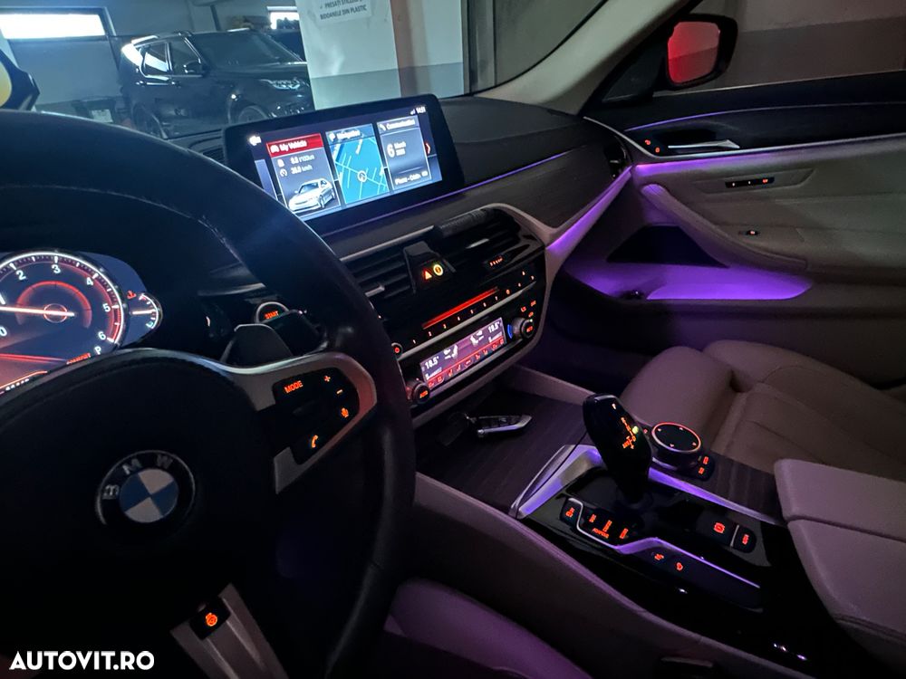 BMW Seria 5 530d xDrive AT - 40