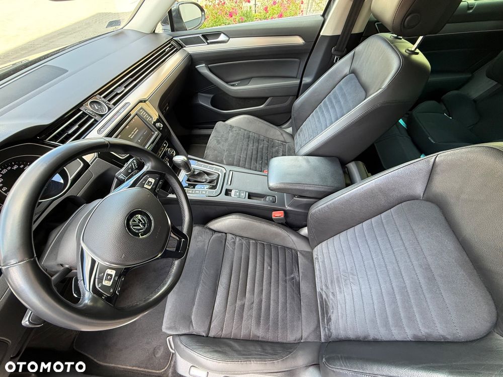 Volkswagen Passat - 8