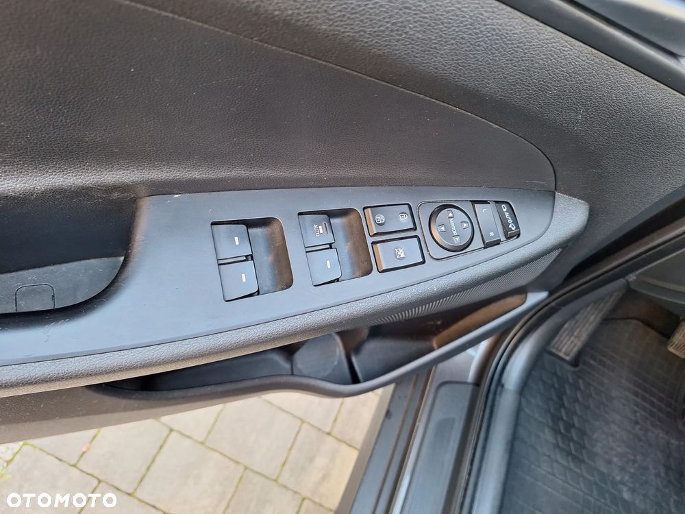 Hyundai Tucson 2.0 CRDi 2WD Trend - 13