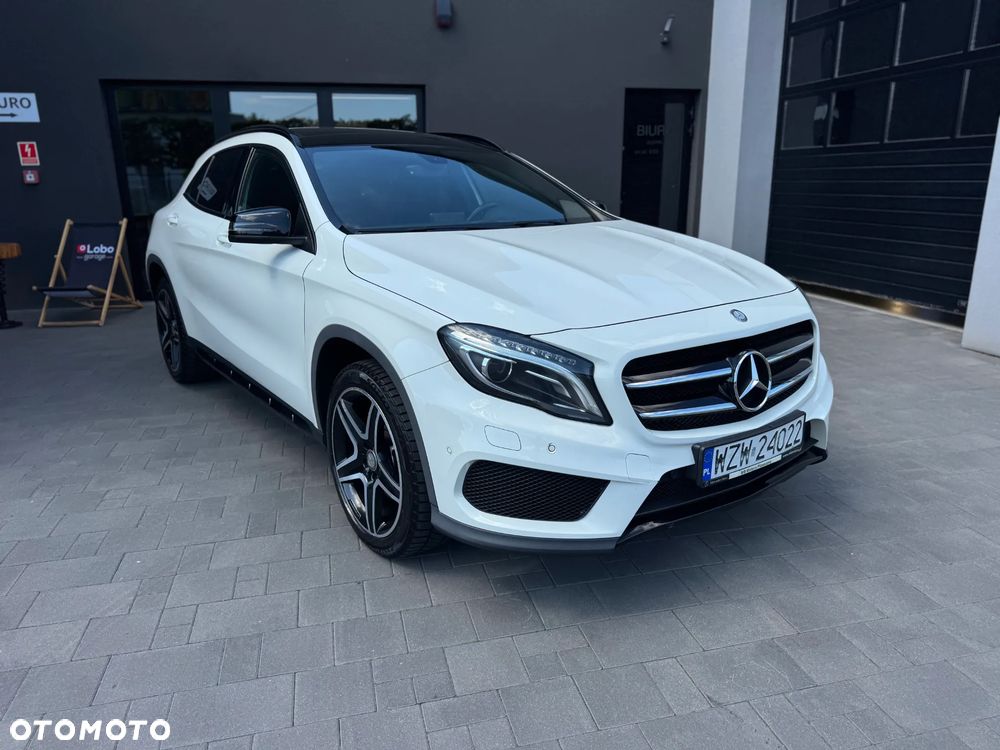 Mercedes-Benz GLA 250 4-Matic - 4
