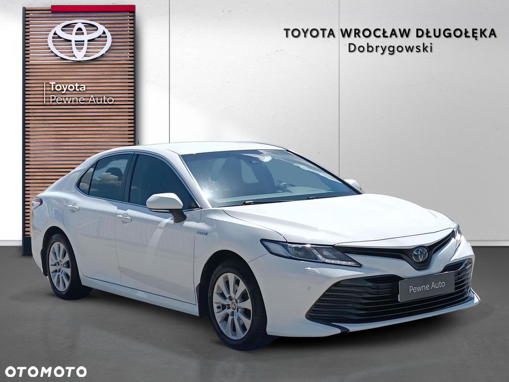 Toyota Camry 2.5 Hybrid Comfort CVT - 1