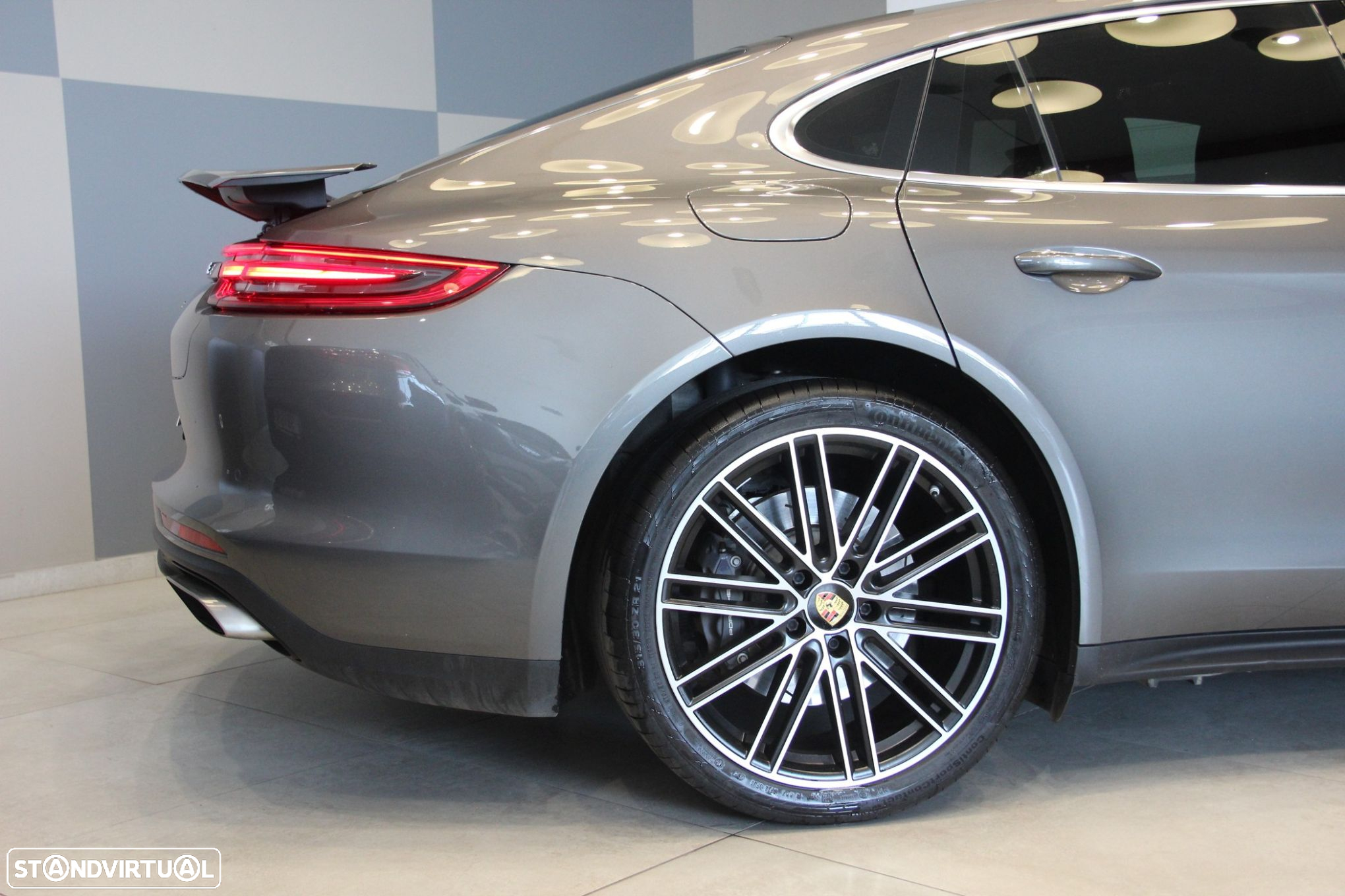 Porsche Panamera - 6
