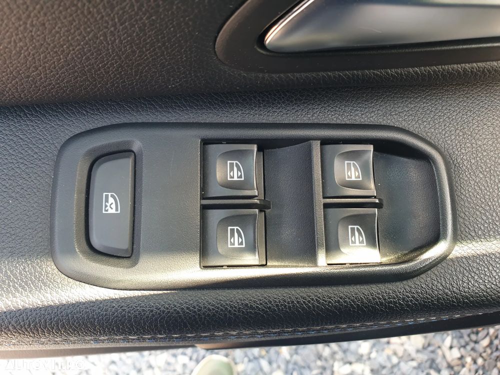 Dacia Duster 1.5 Blue dCi 4WD SL BlueLine - 28