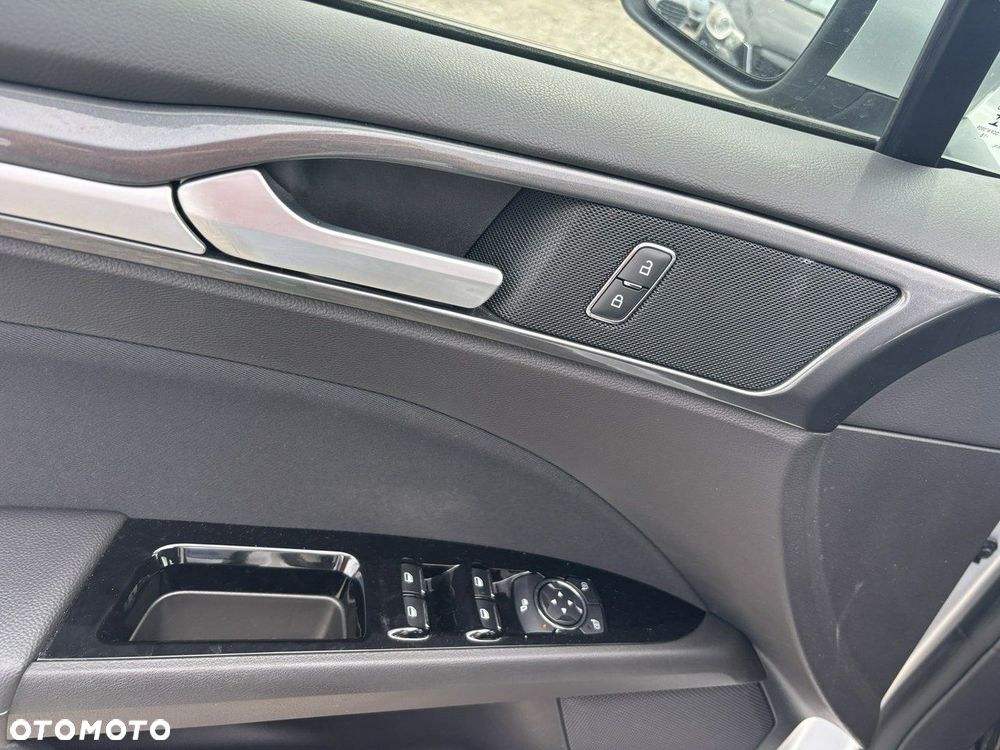 Ford Mondeo - 18