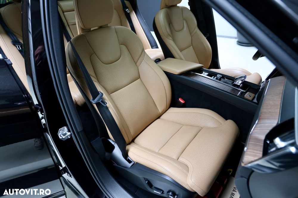 Volvo XC 60 D5 AWD Geartronic Inscription - 23