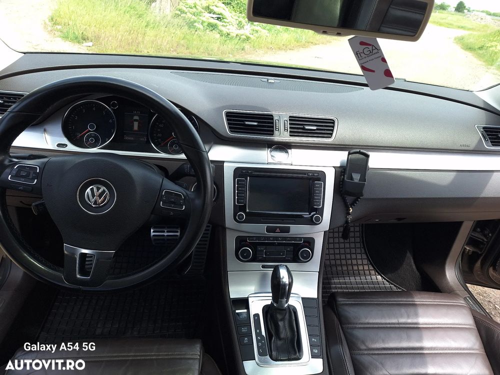 Volkswagen Passat 1.4 TSI BMT DSG Comfortline - 4