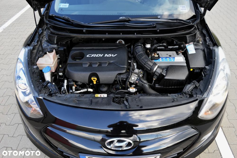 Hyundai i30 blue 1.6 CRDi YES Gold - 37