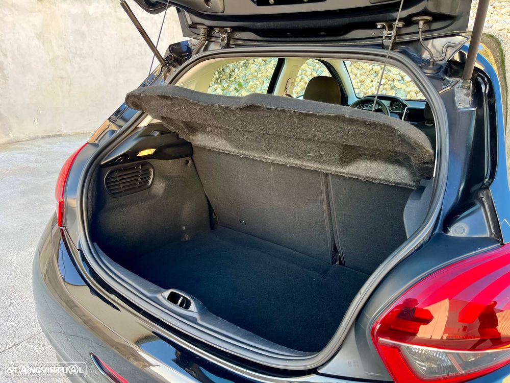 Peugeot 208 1.6 BlueHDi Allure - 40