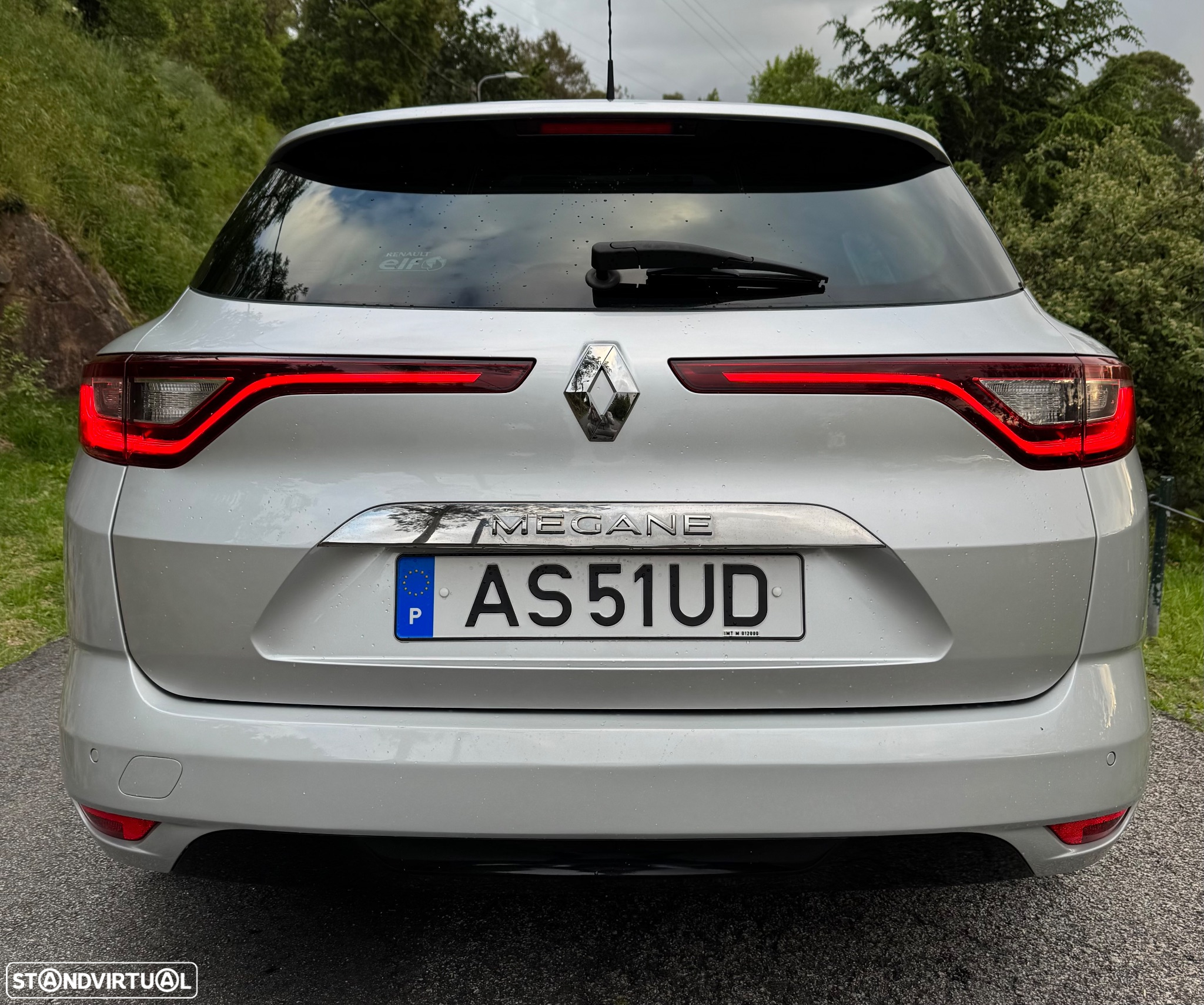 Renault Mégane Sport Tourer dCi 110 FAP EDC Dynamique - 11