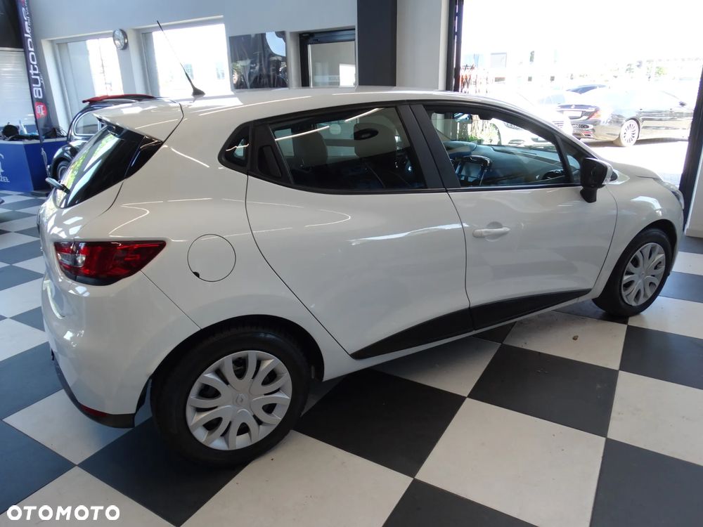 Renault Clio 1.2 16V Intens - 13