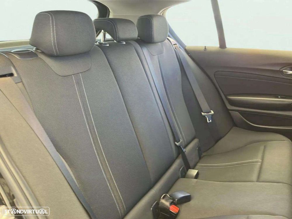 BMW 116 d Line Sport - 14