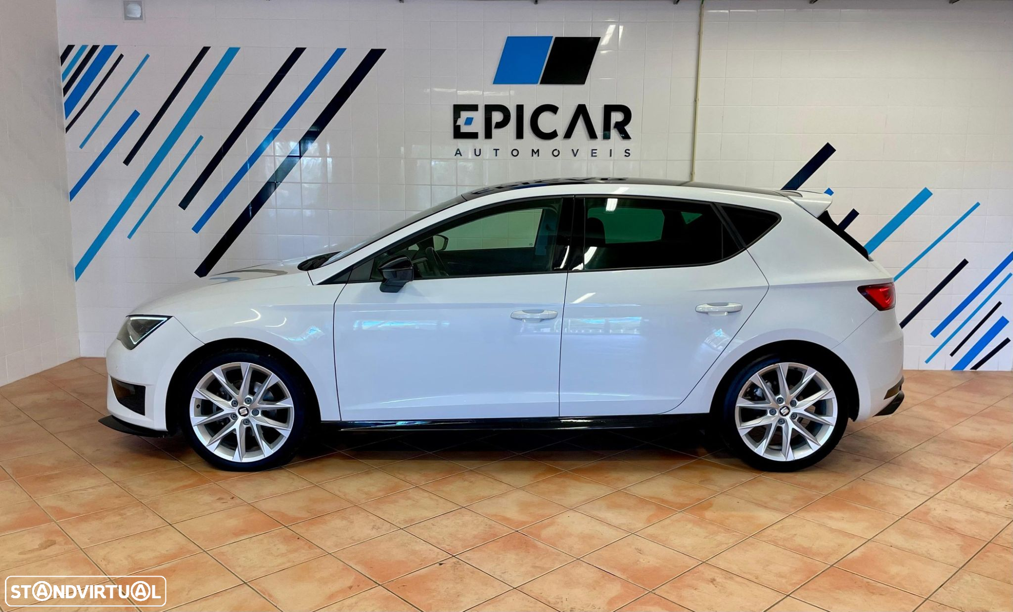 SEAT Leon 2.0 TDI DPF S&S FR - 12