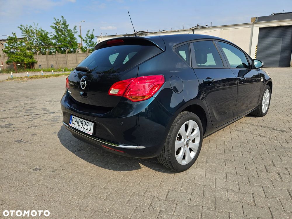 Opel Astra 1.4 Turbo Sports Tourer ecoFLEX Start/Stop Exklusiv - 4