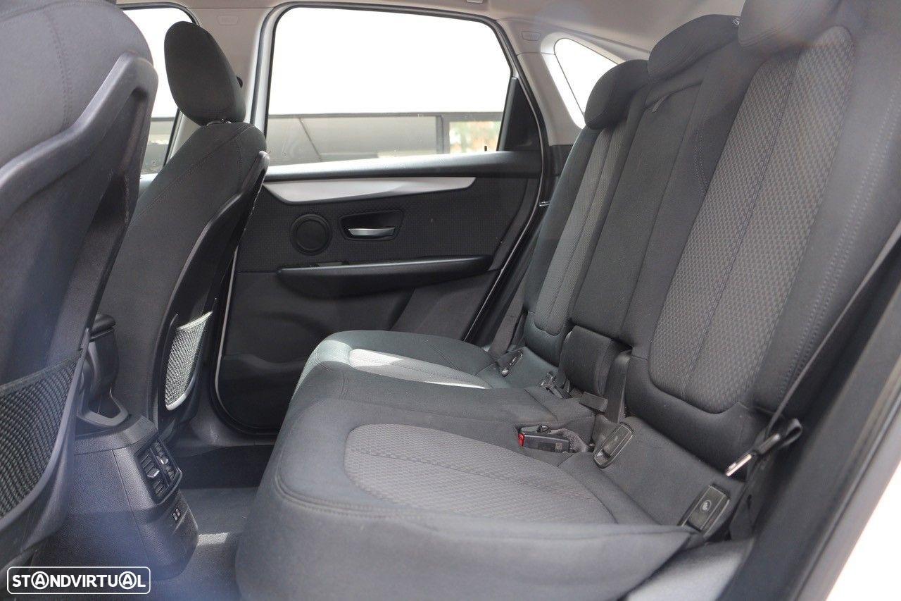 BMW 225xe Active Tourer Advantage - 19