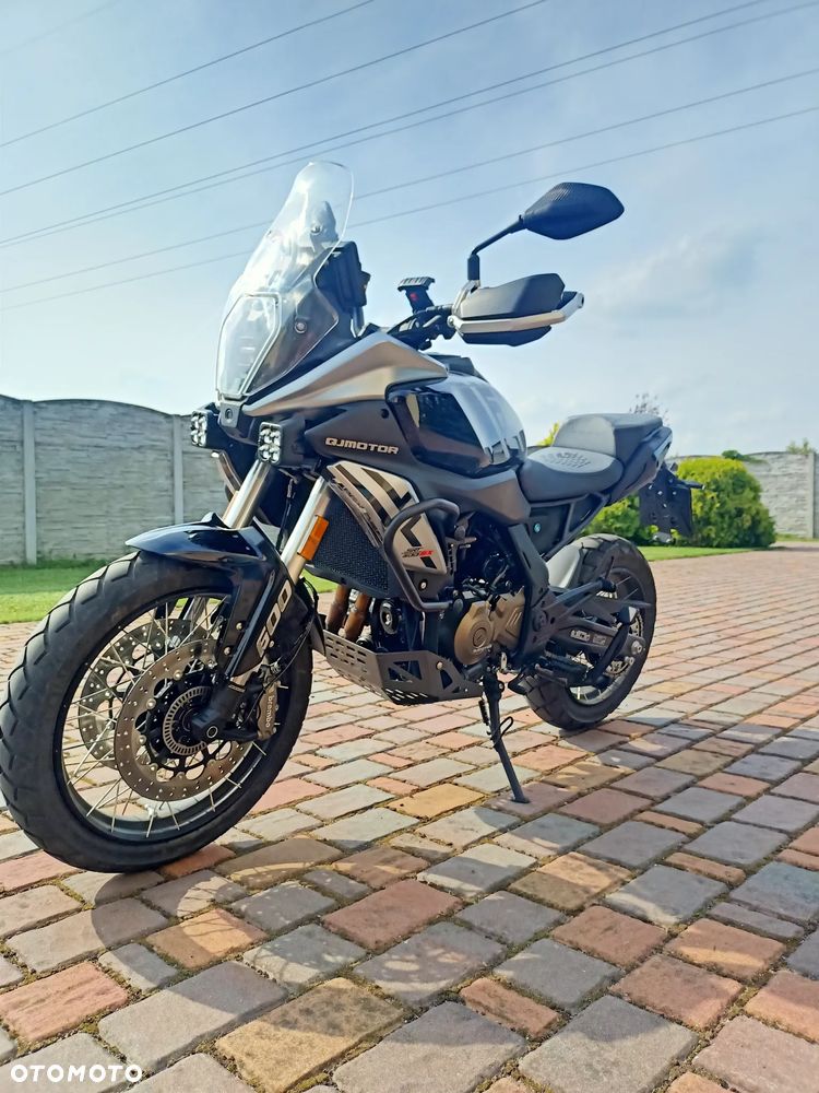 QJMOTOR SRT 600SX - 8