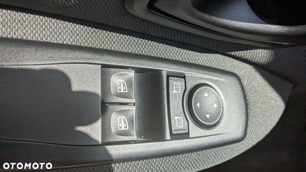 Renault Scenic - 31