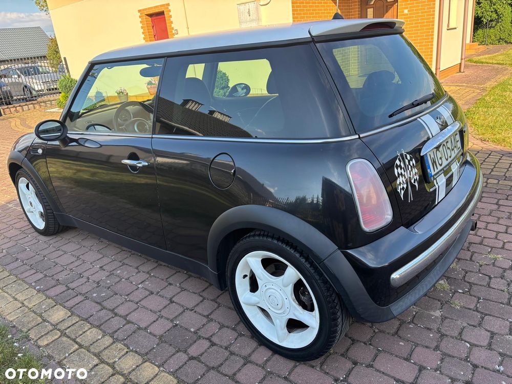 MINI Cooper Standard - 1