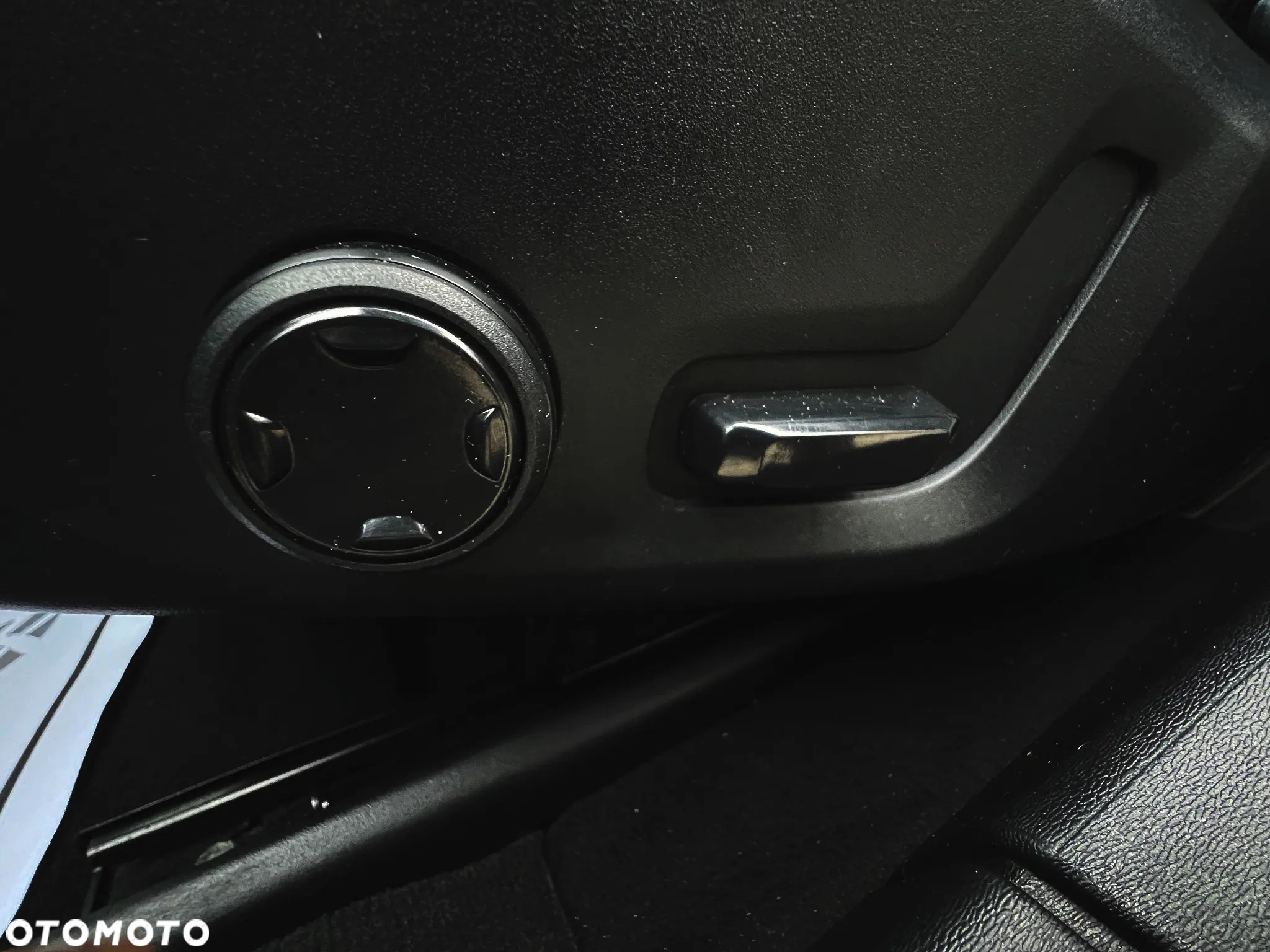 Volvo V90 D4 Momentum Pro - 26