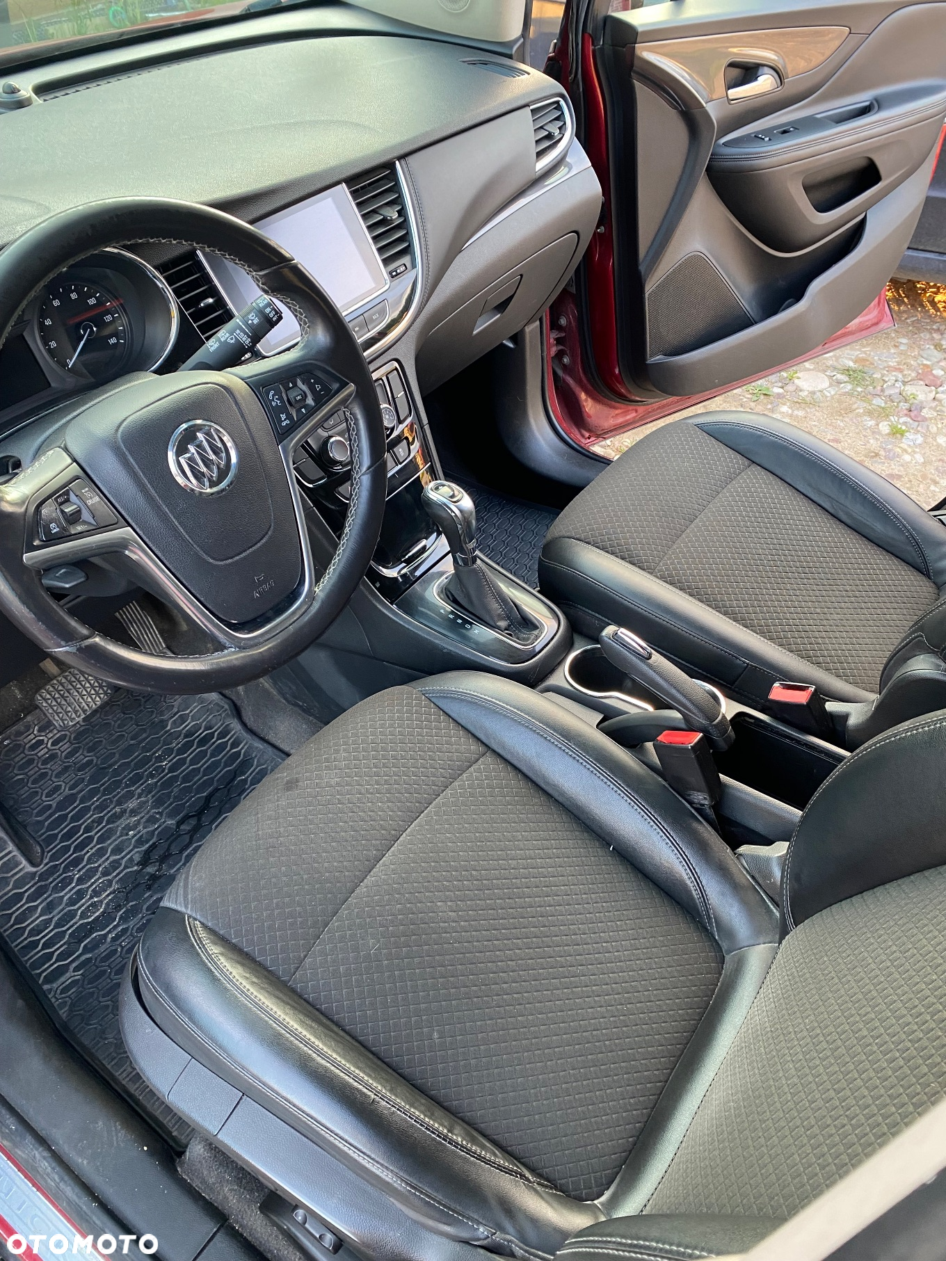 Buick Encore - 10