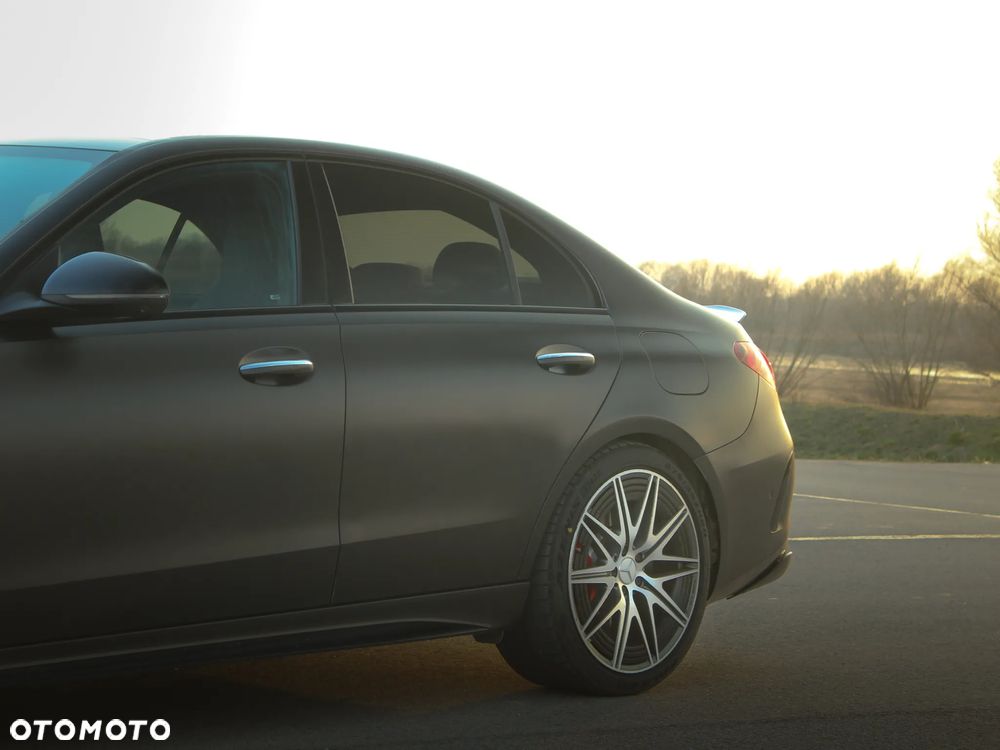 Mercedes-Benz Klasa C AMG 63 S E Performance PHEV 4-Matic - 12