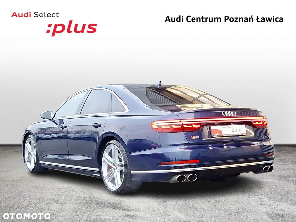 Audi S8 - 4