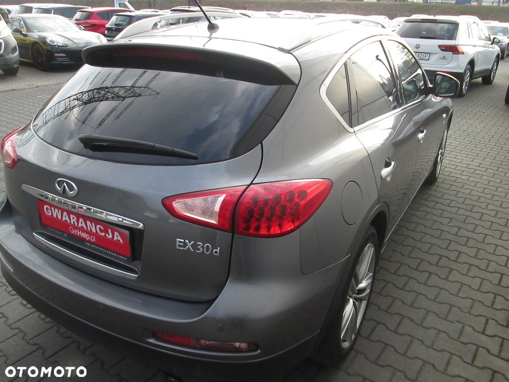 Infiniti EX EX30d GT Premium - 32