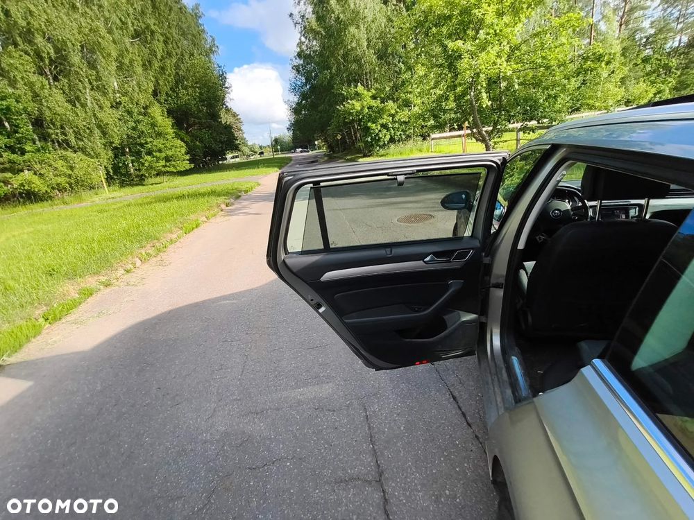 Volkswagen Passat - 7