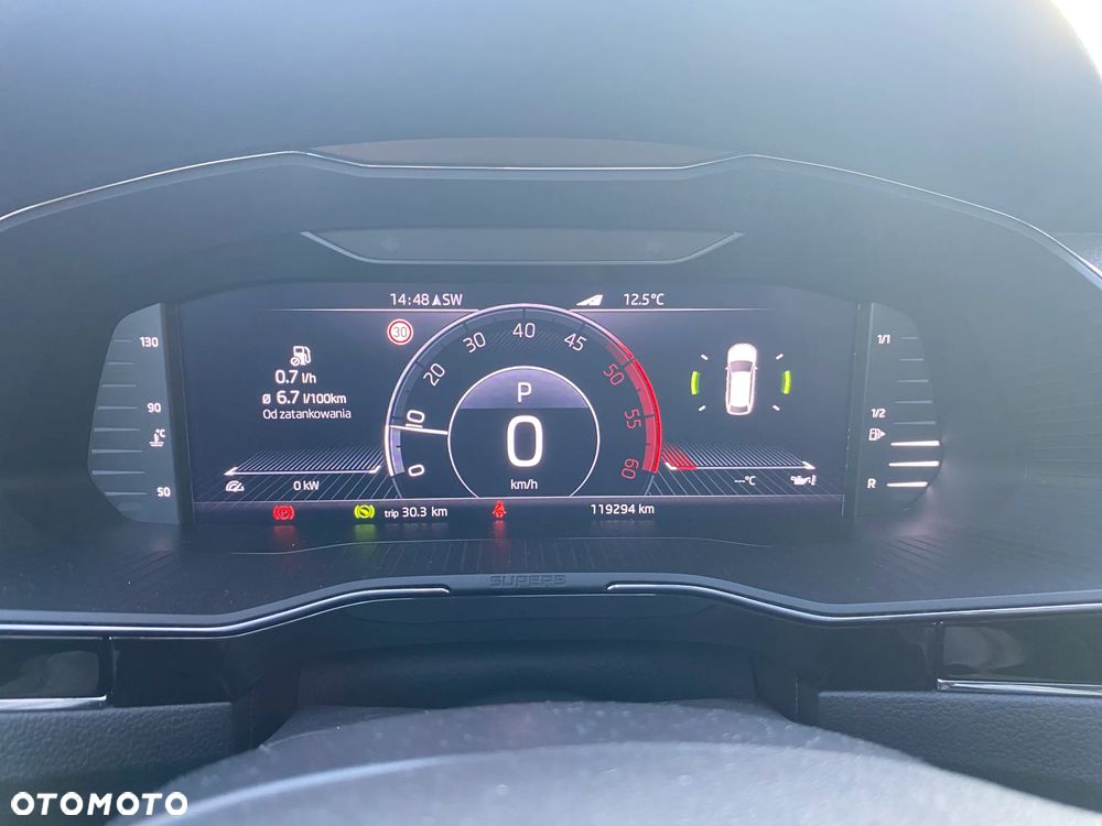 Skoda Superb 2.0 TDI SCR L&K DSG - 9