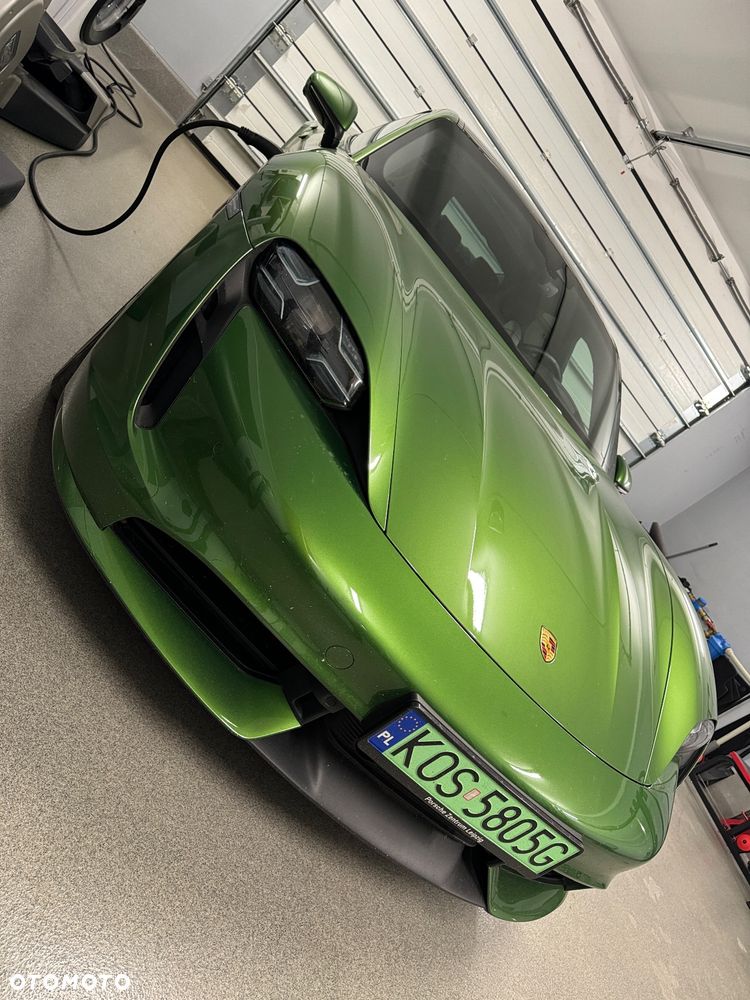 Porsche Taycan - 3