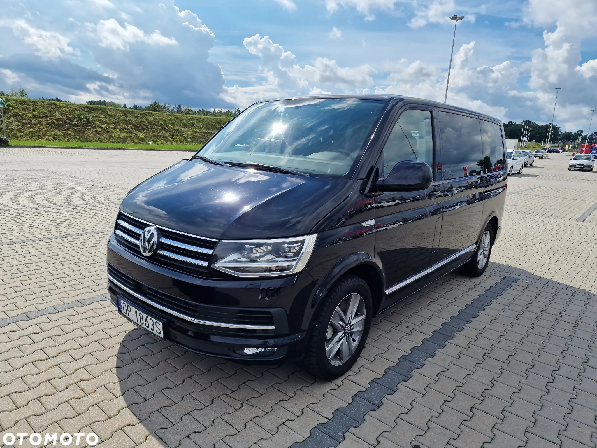 Volkswagen Multivan 2.0 BiTDI L1 Highline DSG - 2