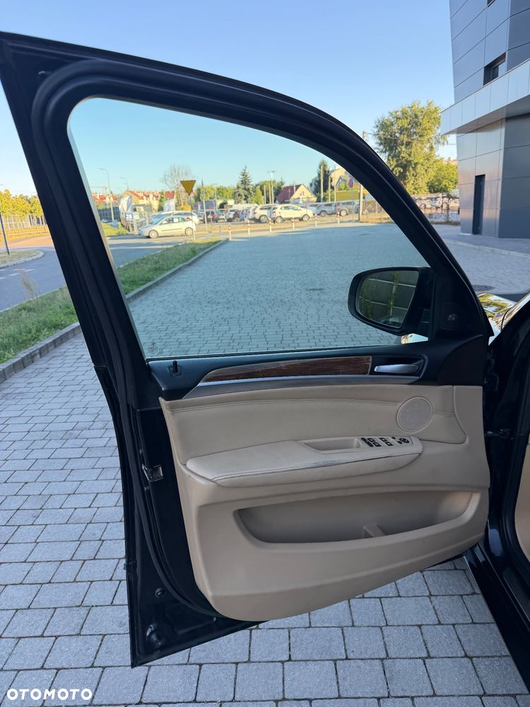 BMW X5 - 25