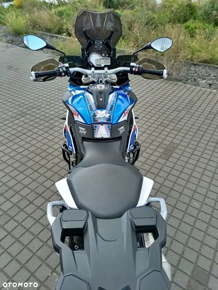 BMW XR - 7