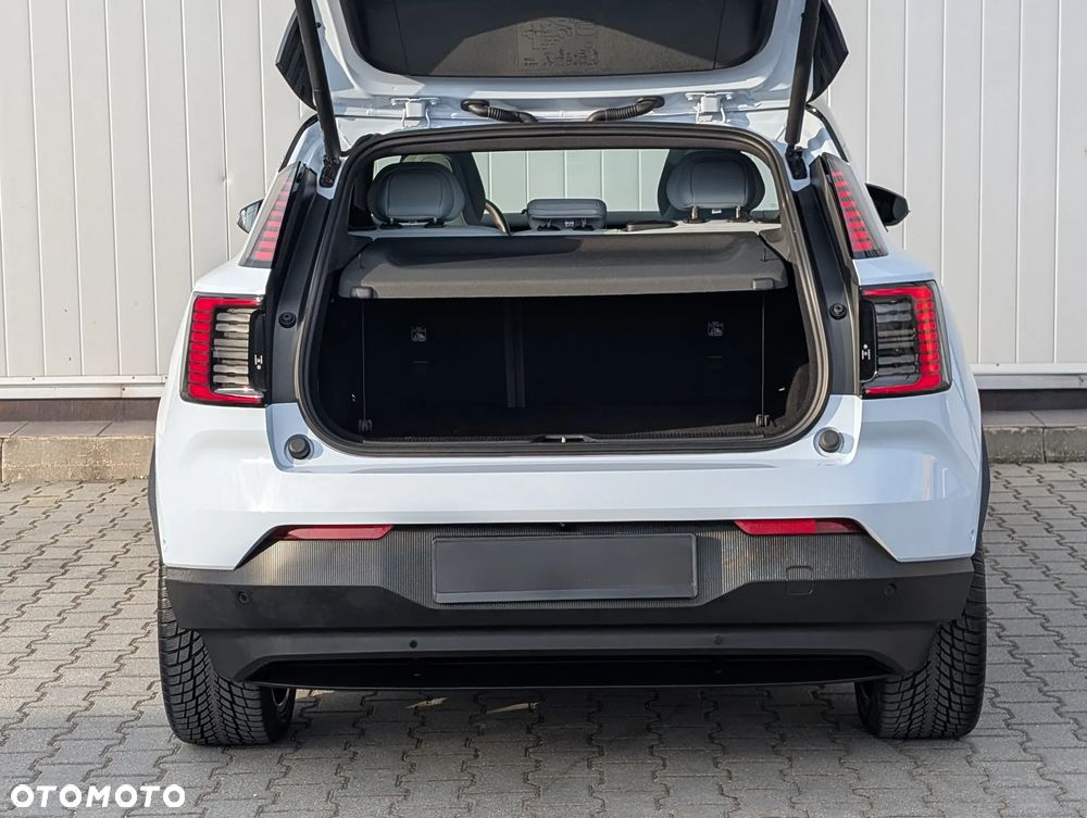 Volvo EX30 Twin Motor Performance AWD Ultra - 19