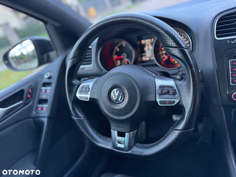Volkswagen Golf 2.0 TDI DPF DSG GTD - 37