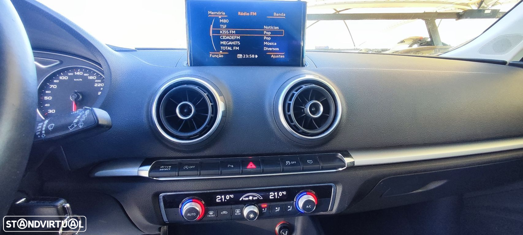 Audi A3 Sportback 1.4 TFSI Ambiente - 14